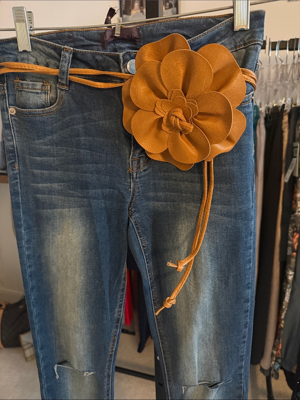 #263 FAUX LEATHER FLOWER BELT BLACK OR TAN - Picture 6 of 6